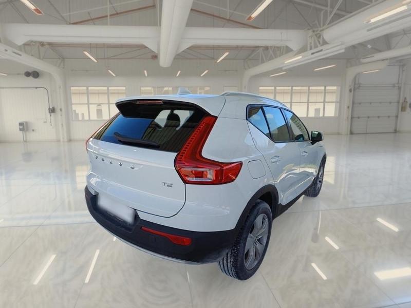 VOLVO XC40 T2 AUTOMATICO MOMENTUM SUV