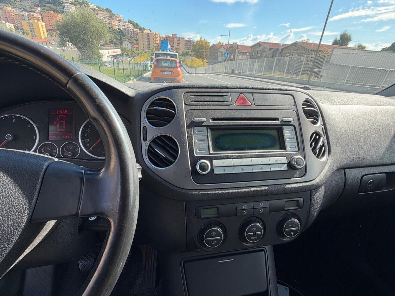 Volkswagen Tiguan 2.0 16V TDI DPF Sport & Style (18°)
