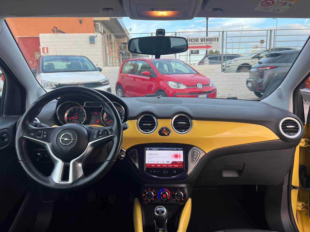 Opel Adam 1.2 70 CV Slam