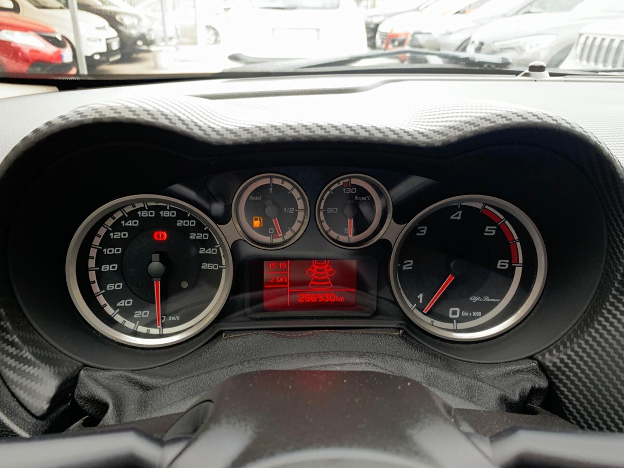 Alfa Romeo MiTo 1.6 JTDm 16V Distinctive Sport Pack