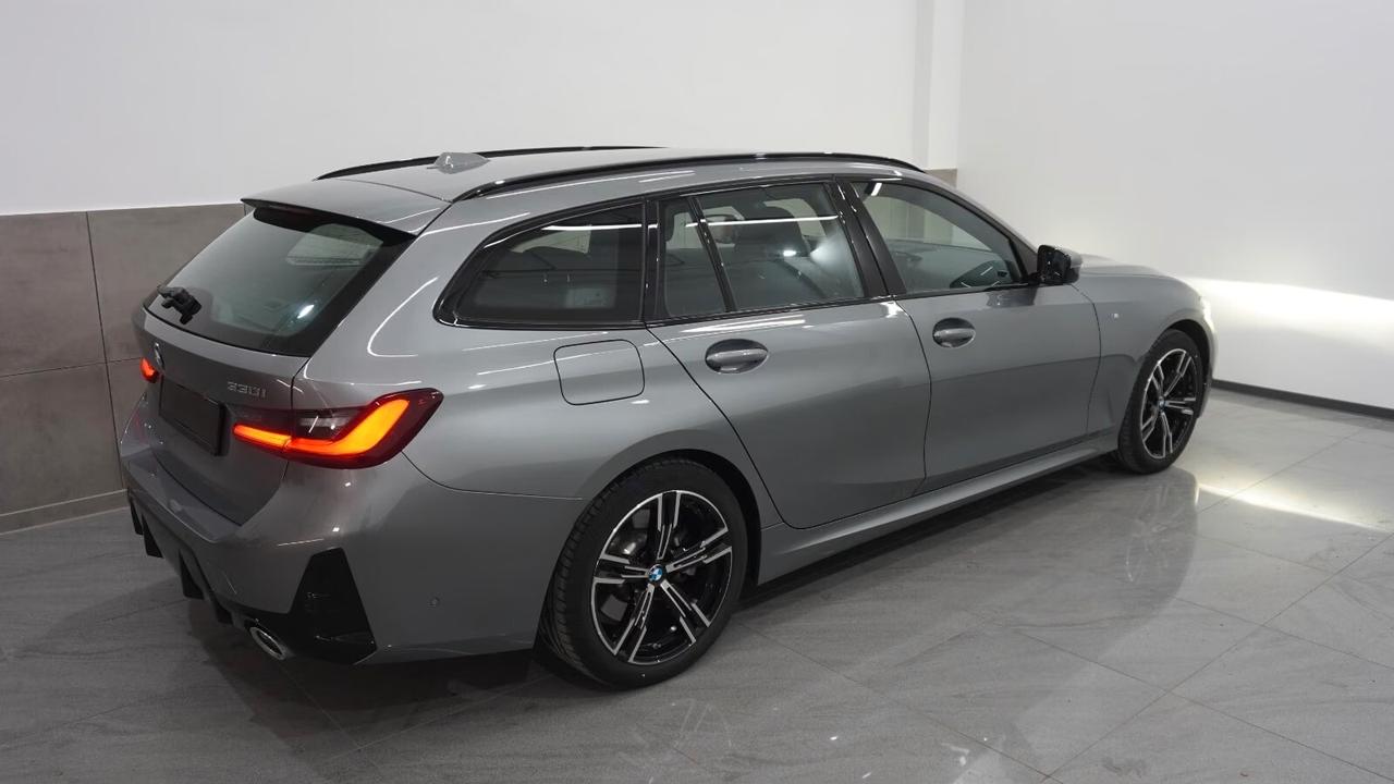 Bmw 330i xDrive Touring Msport ufficiale Bmw