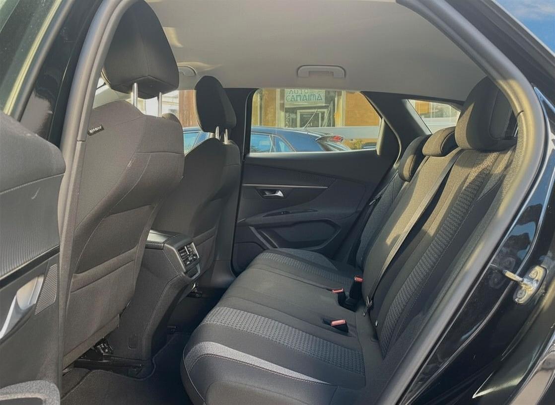 PEUGEOT 3008 1.5 HDI ALLURE - 2022