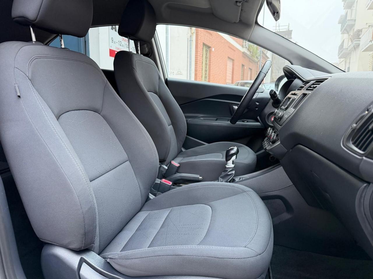 Kia Rio 1.4 CRDi 5 porte