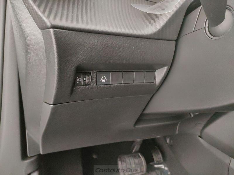 Peugeot 2008 2008 1.2 hybrid Allure 145cv e-dcs6