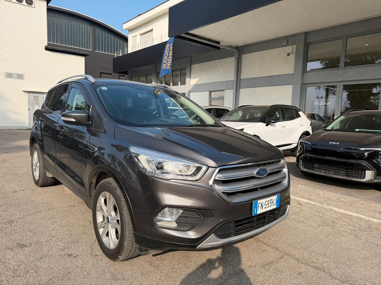 Ford Kuga 1.5 TDCI 120 CV S&S 2WD Powershift Titanium