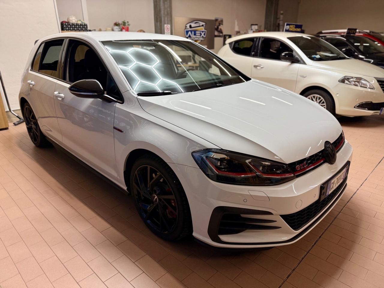 VW Golf Vll GTI 2.0TSI 245cv DSG E6