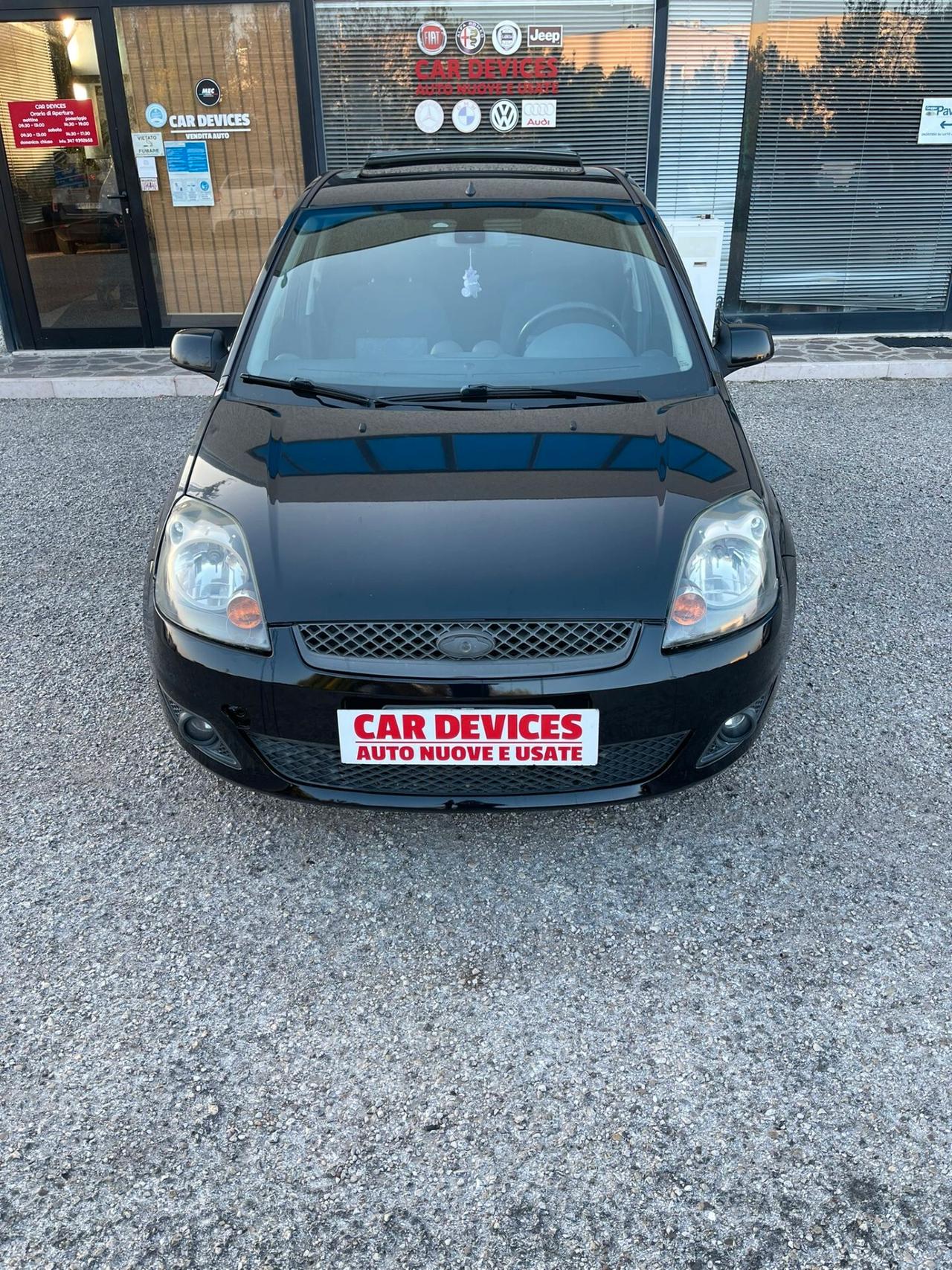 Ford Fiesta 1.4 TDCi - NEOPATENTATI - PERMUTO
