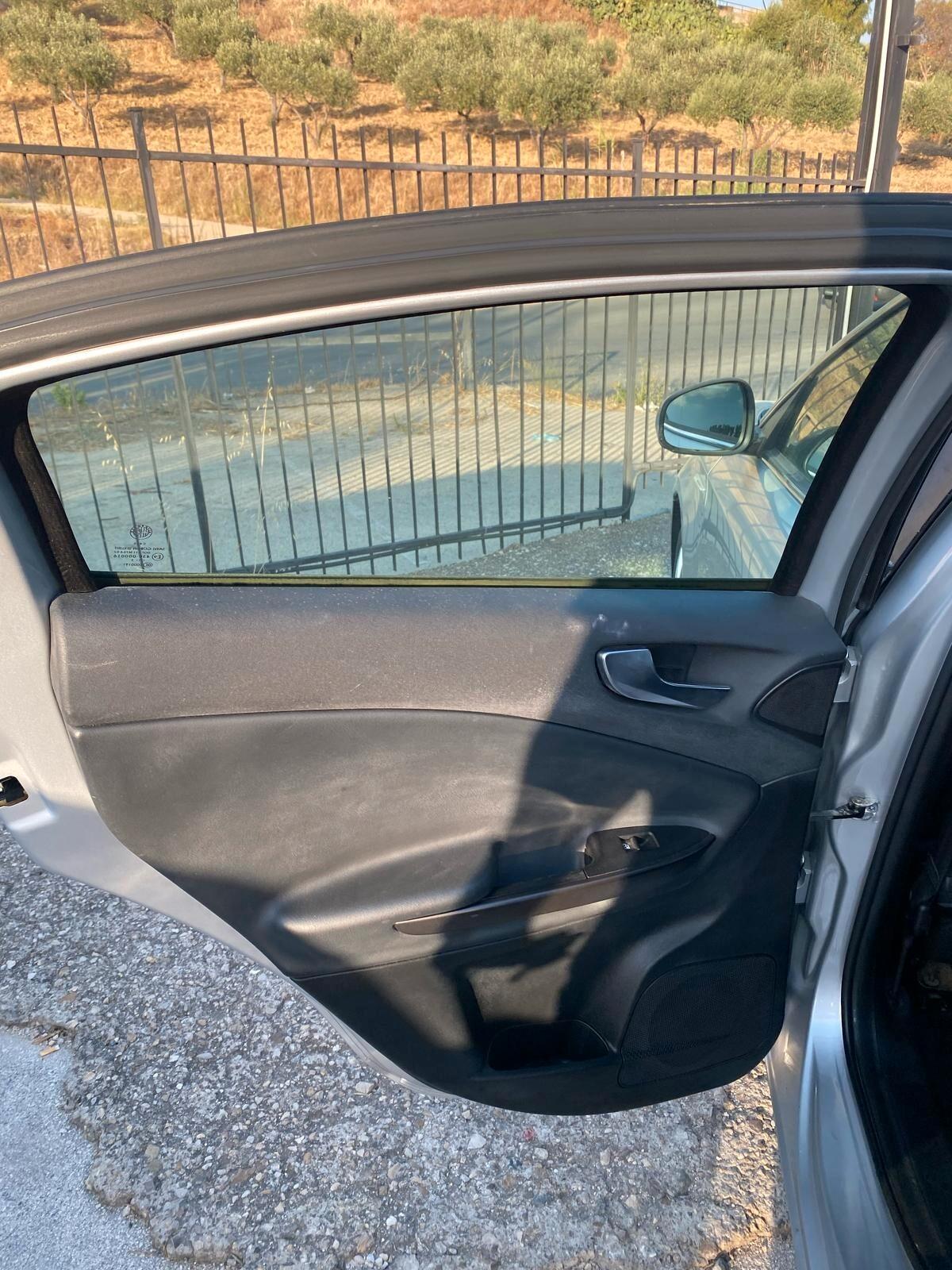 Alfa Romeo Giulietta 1.6 JTDm-2 105 CV Progression