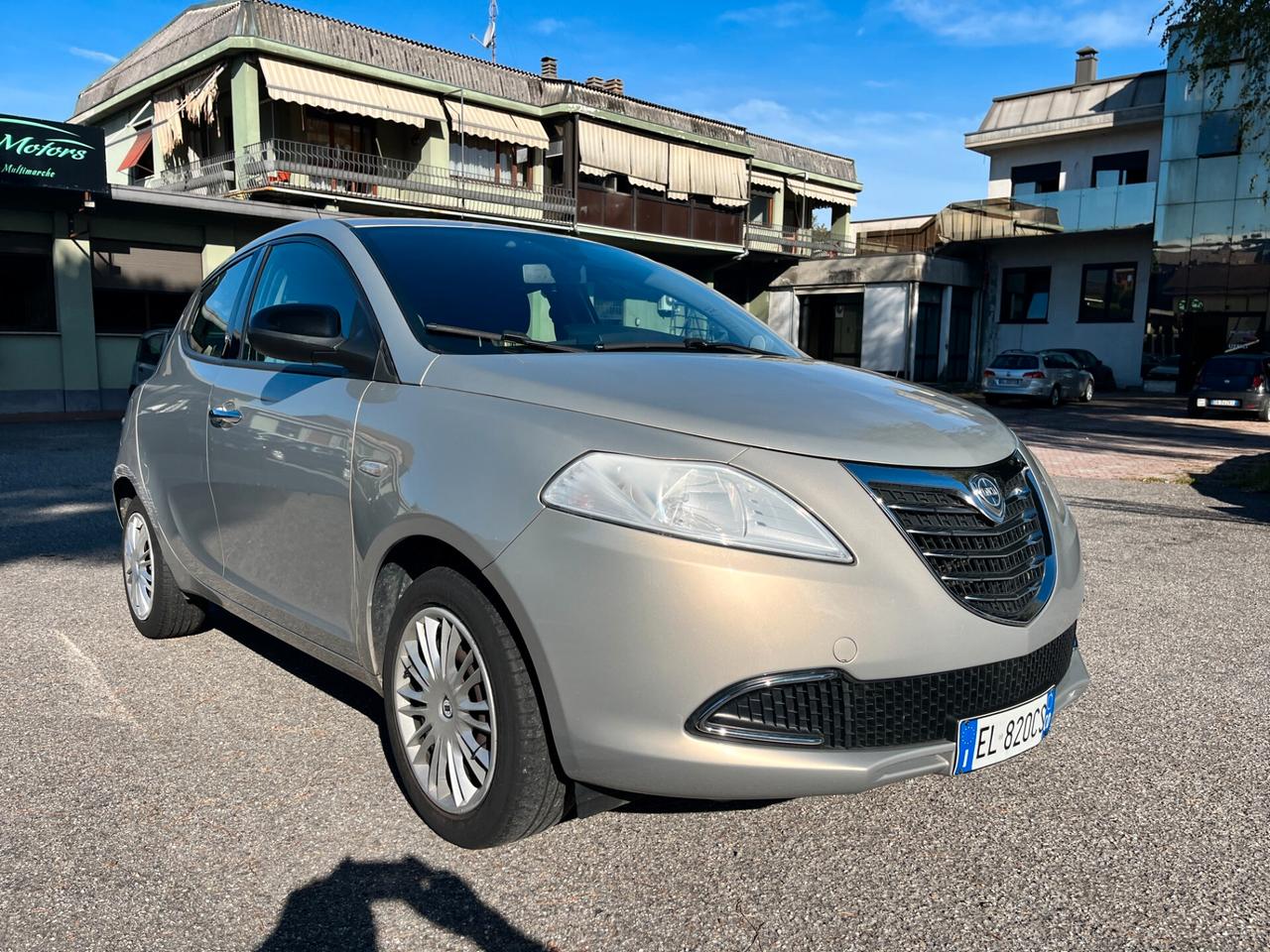 Lancia Ypsilon 1.2 69 CV 5 porte S&S Silver