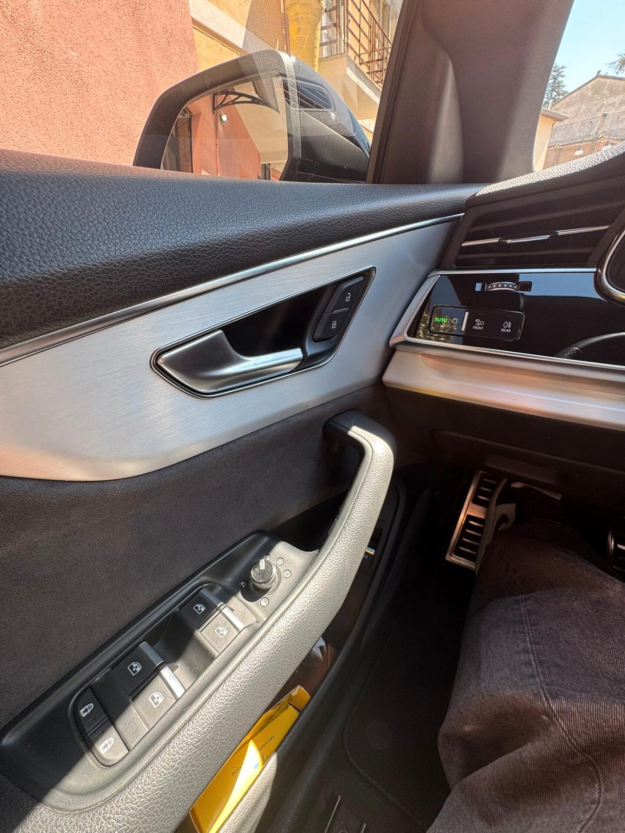 Audi Q8 50 TDI 286 CV quattro tiptronic S-line, TETTO, STRAFULL, UNICA SERVICE AUDI, SUPERBOLLO 30% IN MENO