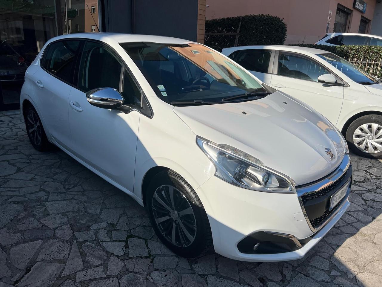 Peugeot 208 BlueHDi 75 5 porte Allure * NEOPATENTATI *