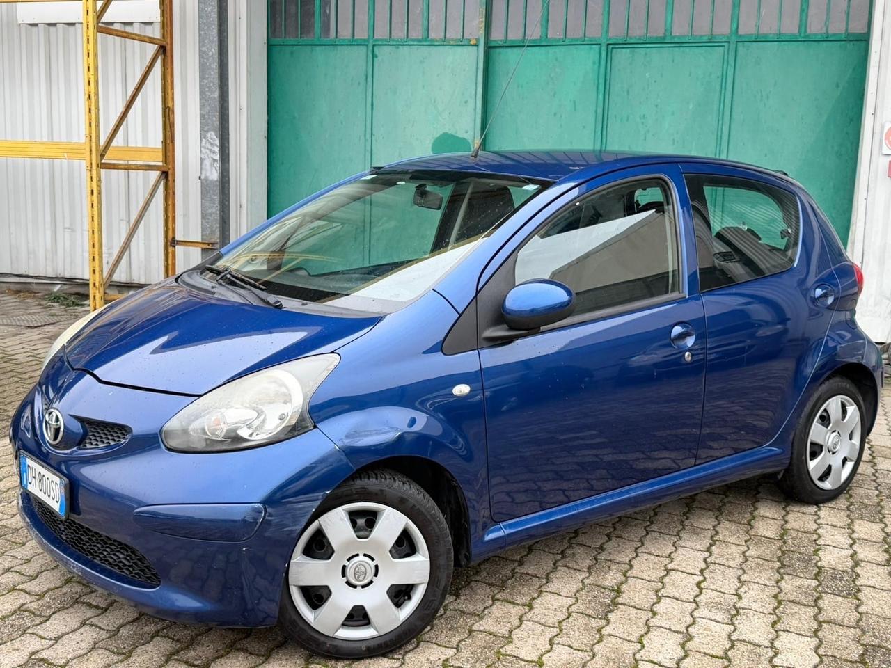 Toyota Aygo 1.0 12V VVT-i 5 porte Now