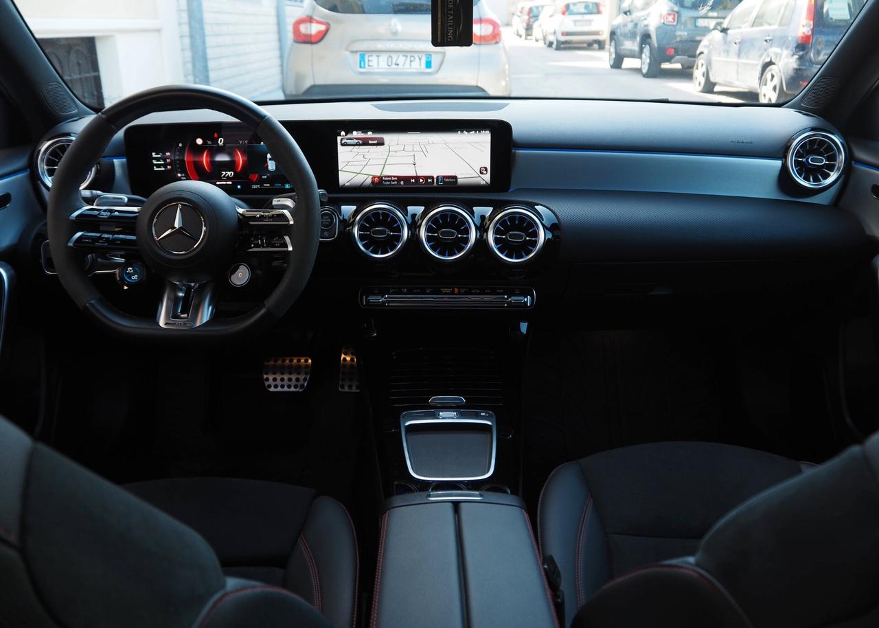 Mercedes-benz A 35 AMG Premium Plus