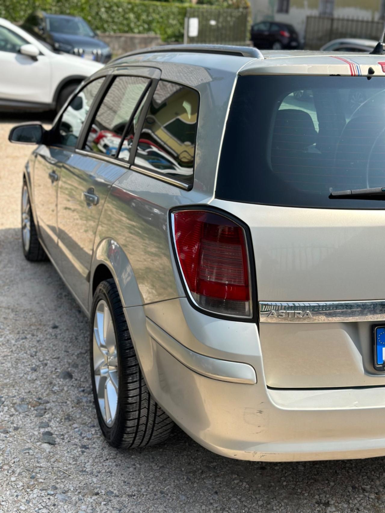 Opel ASTRA 1.7 CDTI 101CV SW COSMO KMCERT UNICOPR
