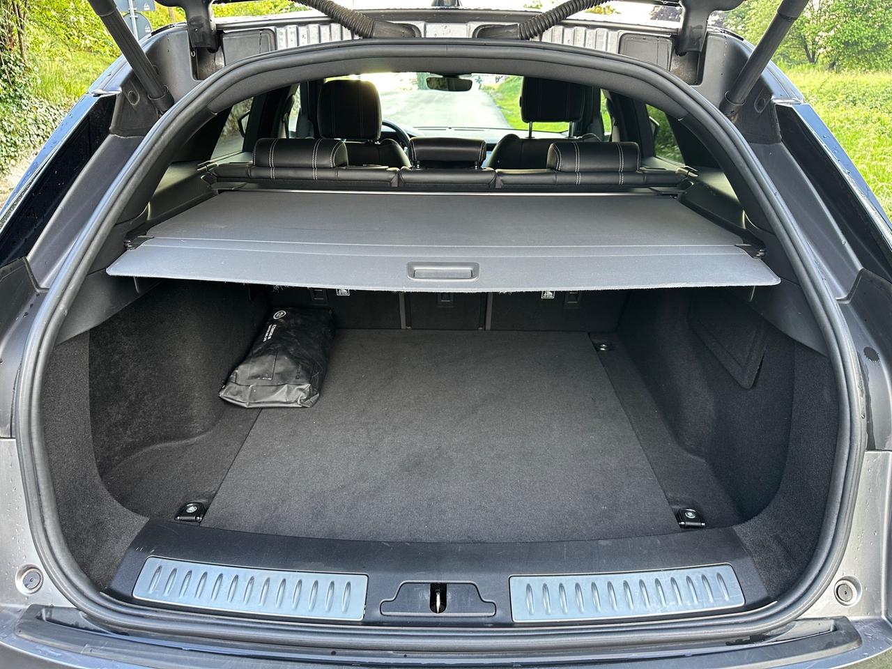 Land Rover Range Velar 2.0D I4 180 CV R-Dynamic