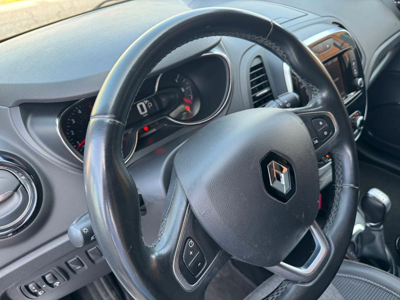 Renault Captur dCi 8V 90 CV EDC Initiale Paris