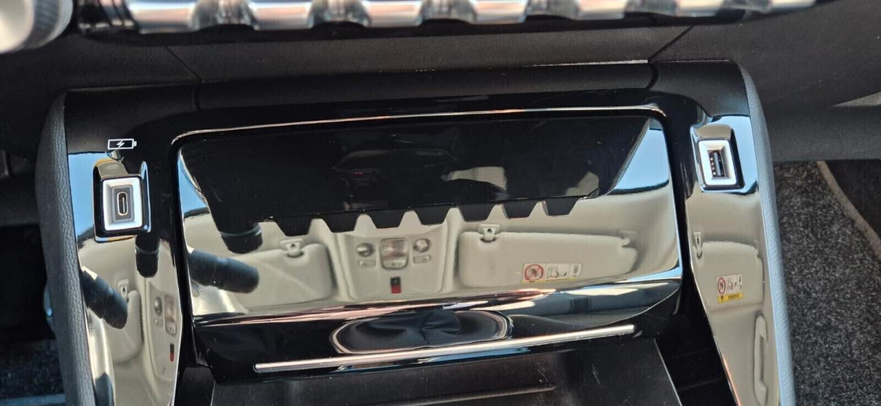 Peugeot 2008 BlueHDi 110 Allure Pack - 2021