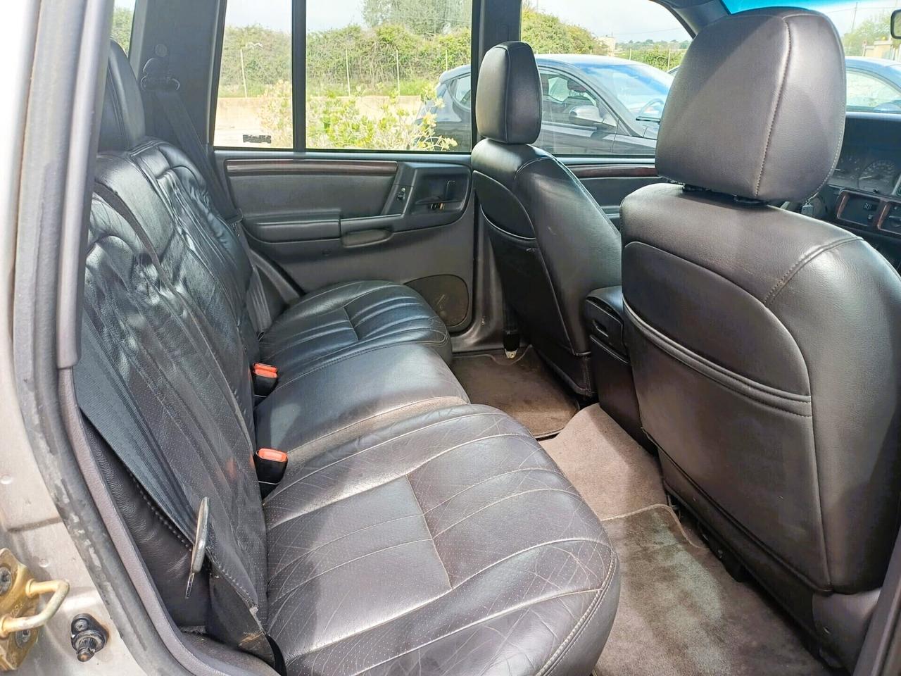 Jeep Cherokee 2.5 TD 5 porte Command-Trac Sport