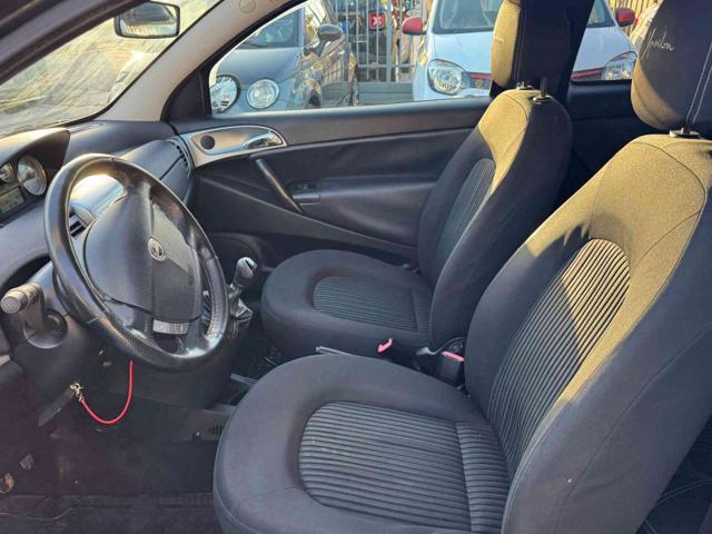 LANCIA Ypsilon 1.3 MJT 90 CV MomoDesign