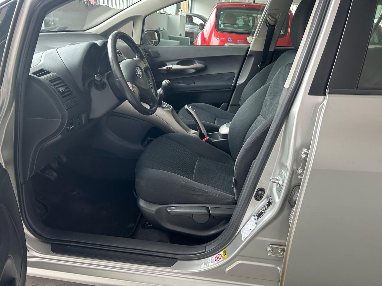 Toyota Auris 1.4 D-4D 5 porte Sol