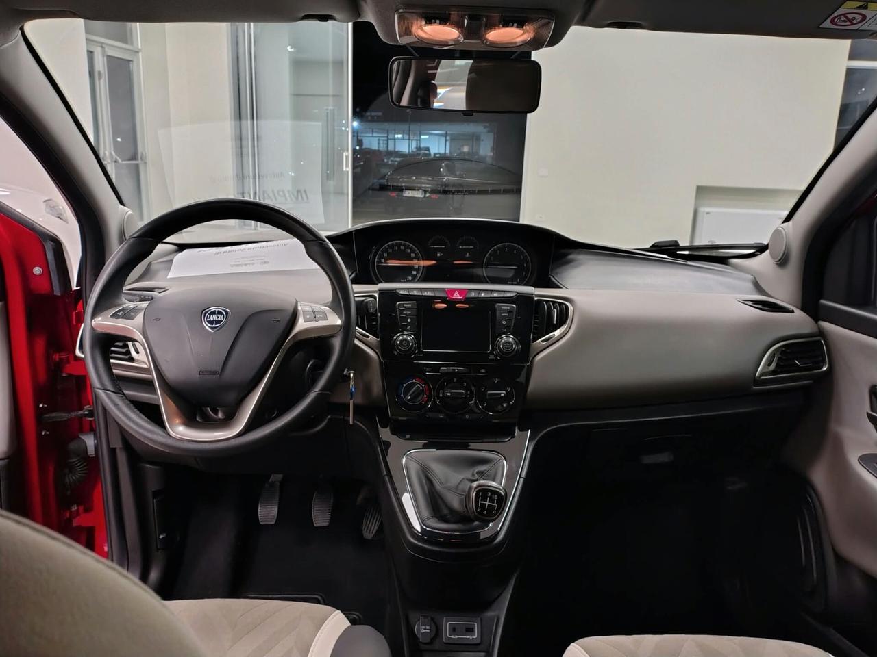 Lancia Ypsilon 1.2 69 CV 5 porte GPL Ecochic Gold