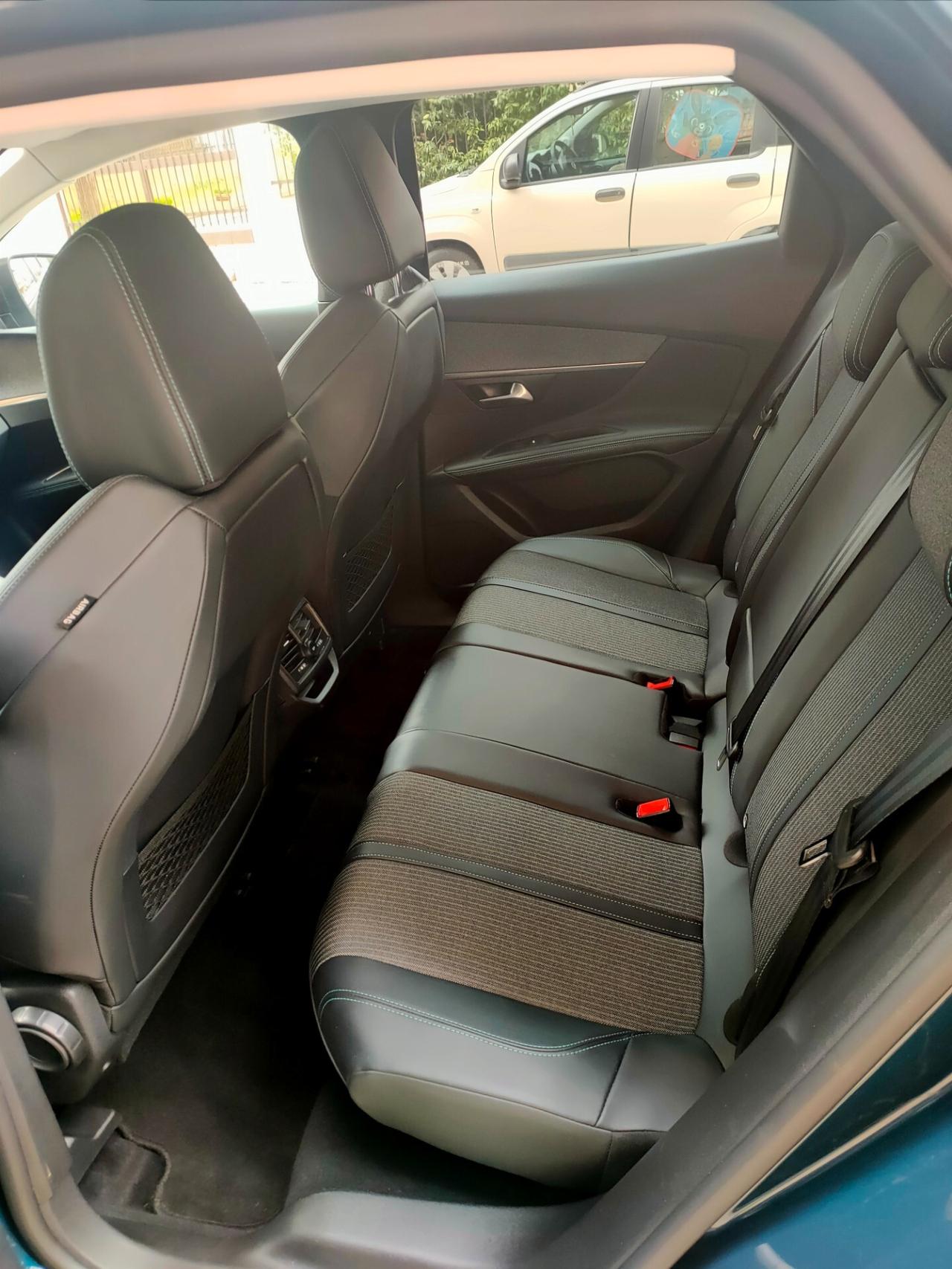 Peugeot 3008 BlueHDi 130 S&S EAT8 GT