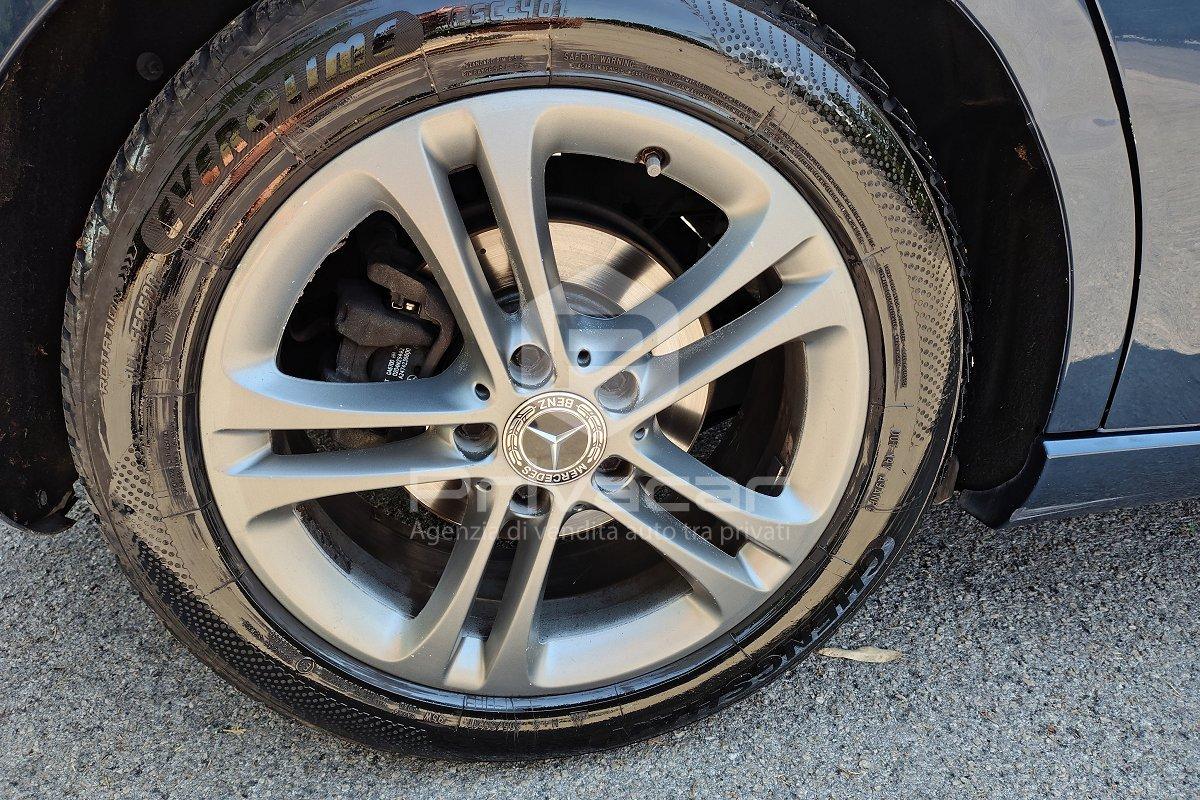 MERCEDES A 180 d Automatic Business Extra