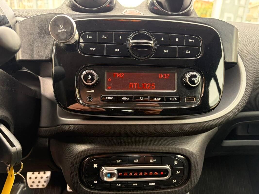 Smart Fortwo Cabrio 0.9 t Coffeelounge 90cv twinamic