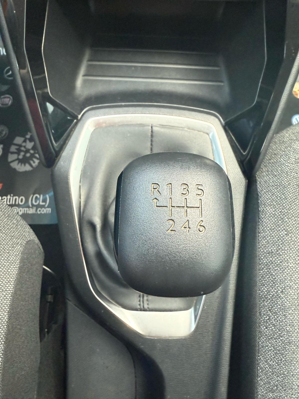 Peugeot 2008 DIESEL CAMERA NAVI