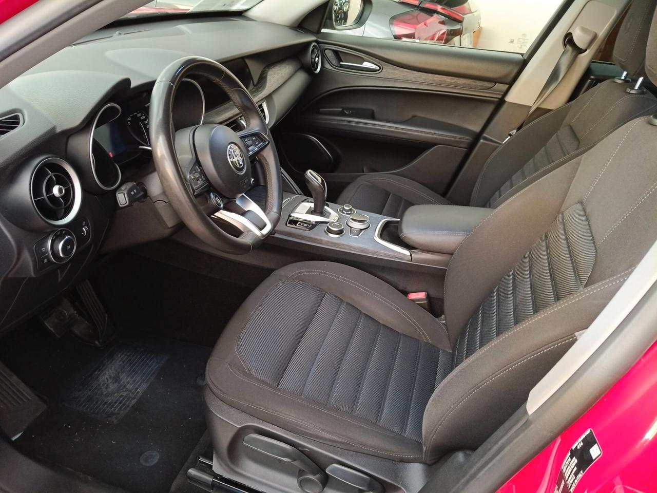 Alfa Romeo Stelvio 2.2 Turbodiesel 160 CV AT8 RWD Business