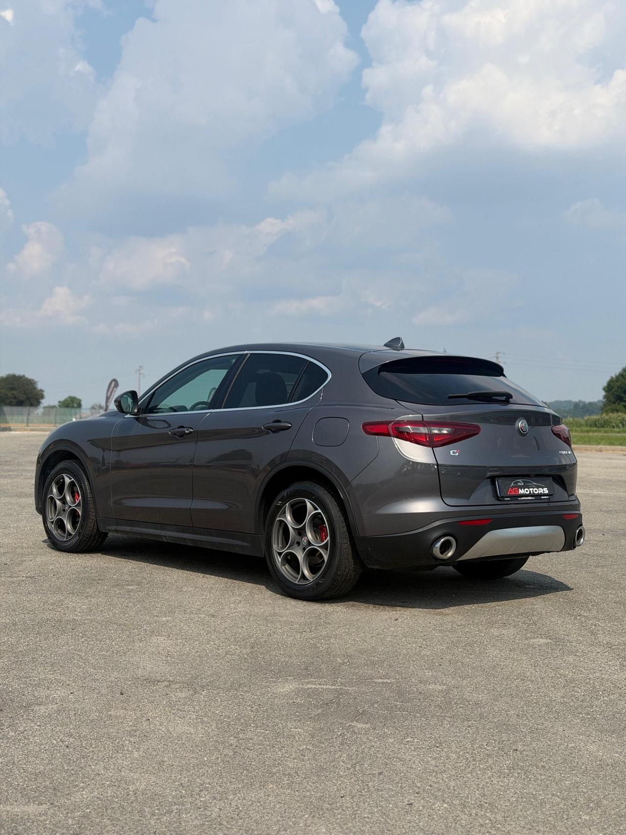Alfa Romeo Stelvio 2.2 Turbodiesel 210 CV AT8 Q4 Super