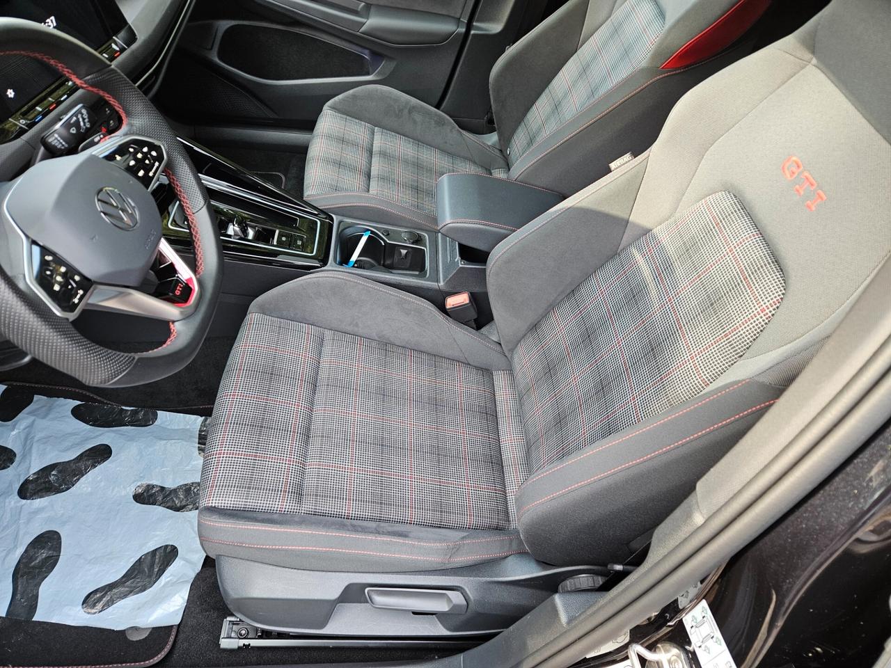 Volkswagen Golf GTI 2.0 TSI - TETTO - DCC- CERCHI '19