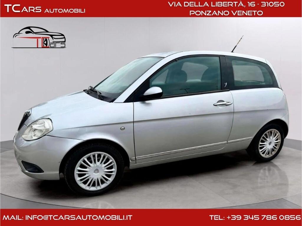 LANCIA YPSILON 1.2 BENZINA - NAEOPATENTE