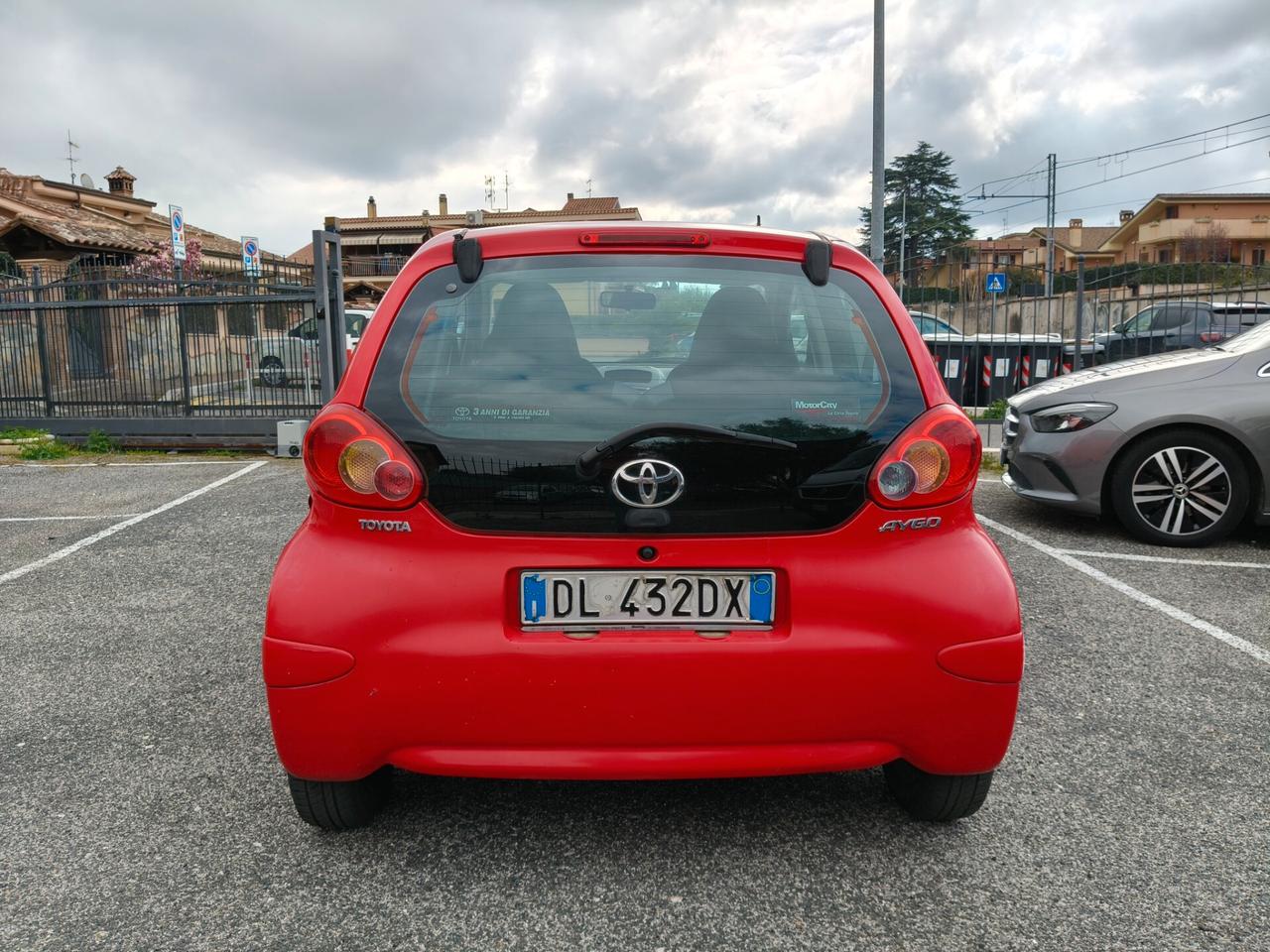 Toyota Aygo 1.0 cambio automatico 106 Milà km