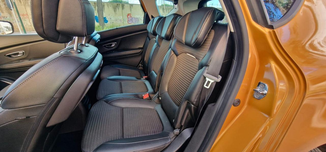 Renault Scenic Scénic dCi 110 CV EDC Bose