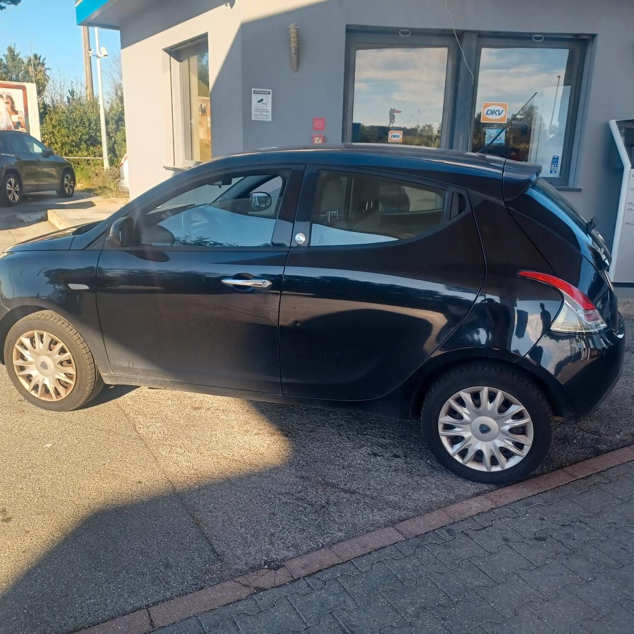 INDISTRUTTIBILE LANCIA Y 1.2 GPL NEOPATENTATI