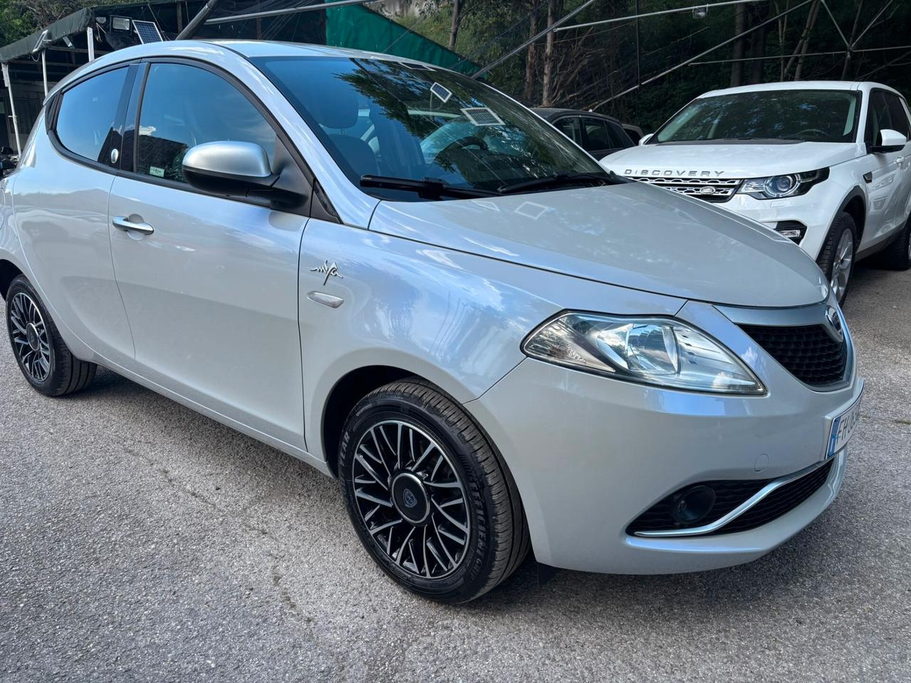 Lancia Ypsilon 1.2 69 CV 5 porte GPL Ecochic Mya OK Neopatentati