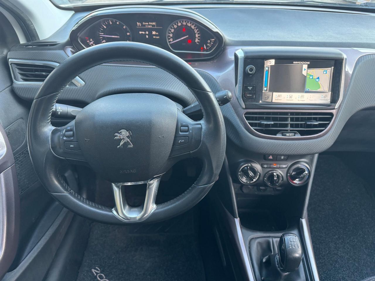 Peugeot 2008 1.2 GPL Allure NAVI