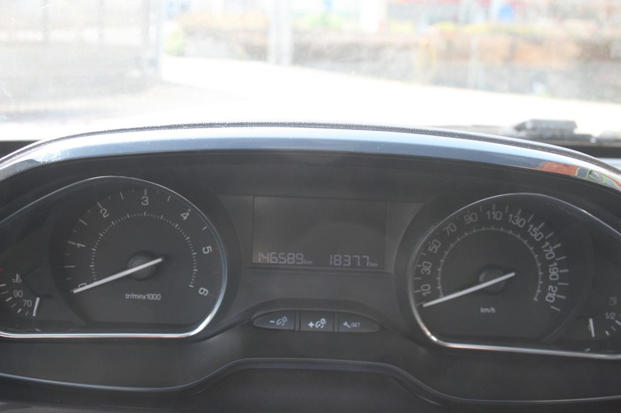 Peugeot 2008 1.4 HDi 68CV Active