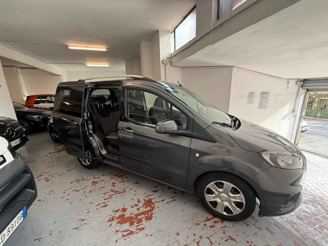 Ford Tourneo Courier 1.0 EcoBoost 100 CV S&S Sport