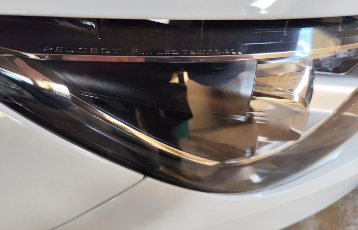 Peugeot 308 1.6 e-HDi 115 CV Stop&Start Allure