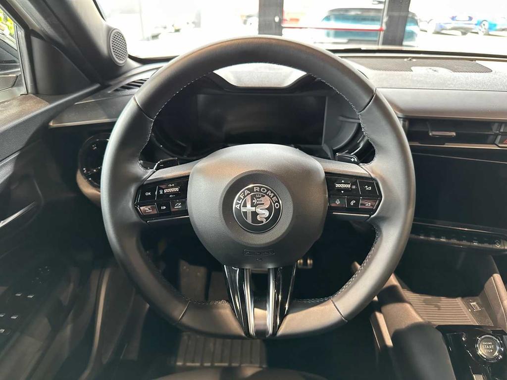 Alfa Romeo Junior 1.2 ibrida 136cv edct6