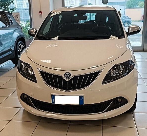 Lancia Ypsilon 1.0 FireFly 5 porte S&S Hybrid Alberta Ferretti