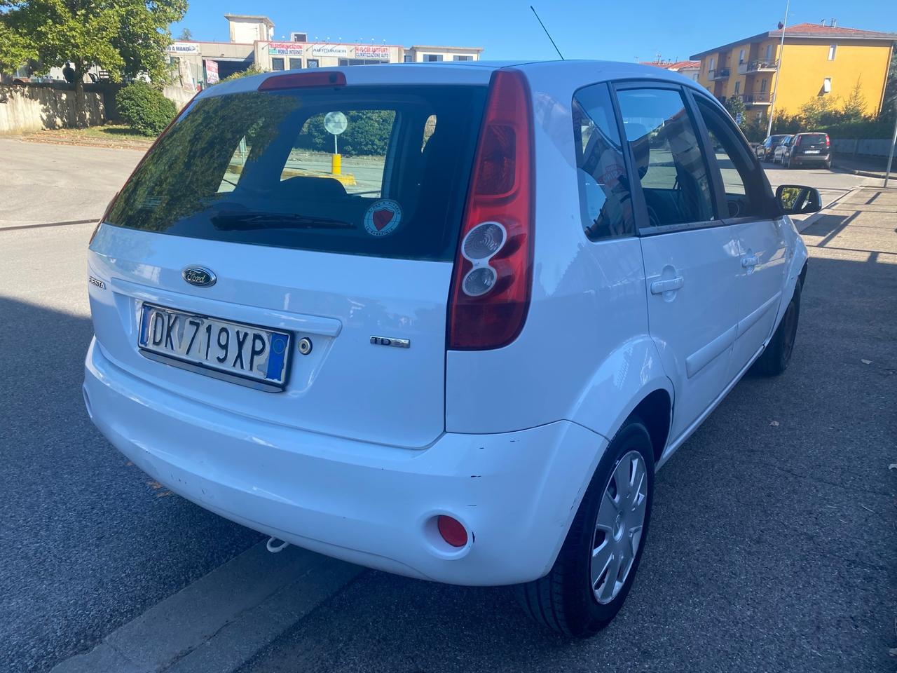 Ford Fiesta 1.4 TDCi 5p. Ghia