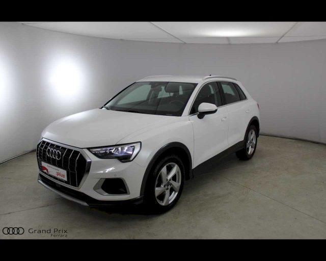 AUDI Q3 35 TDI quattro Business Advanced