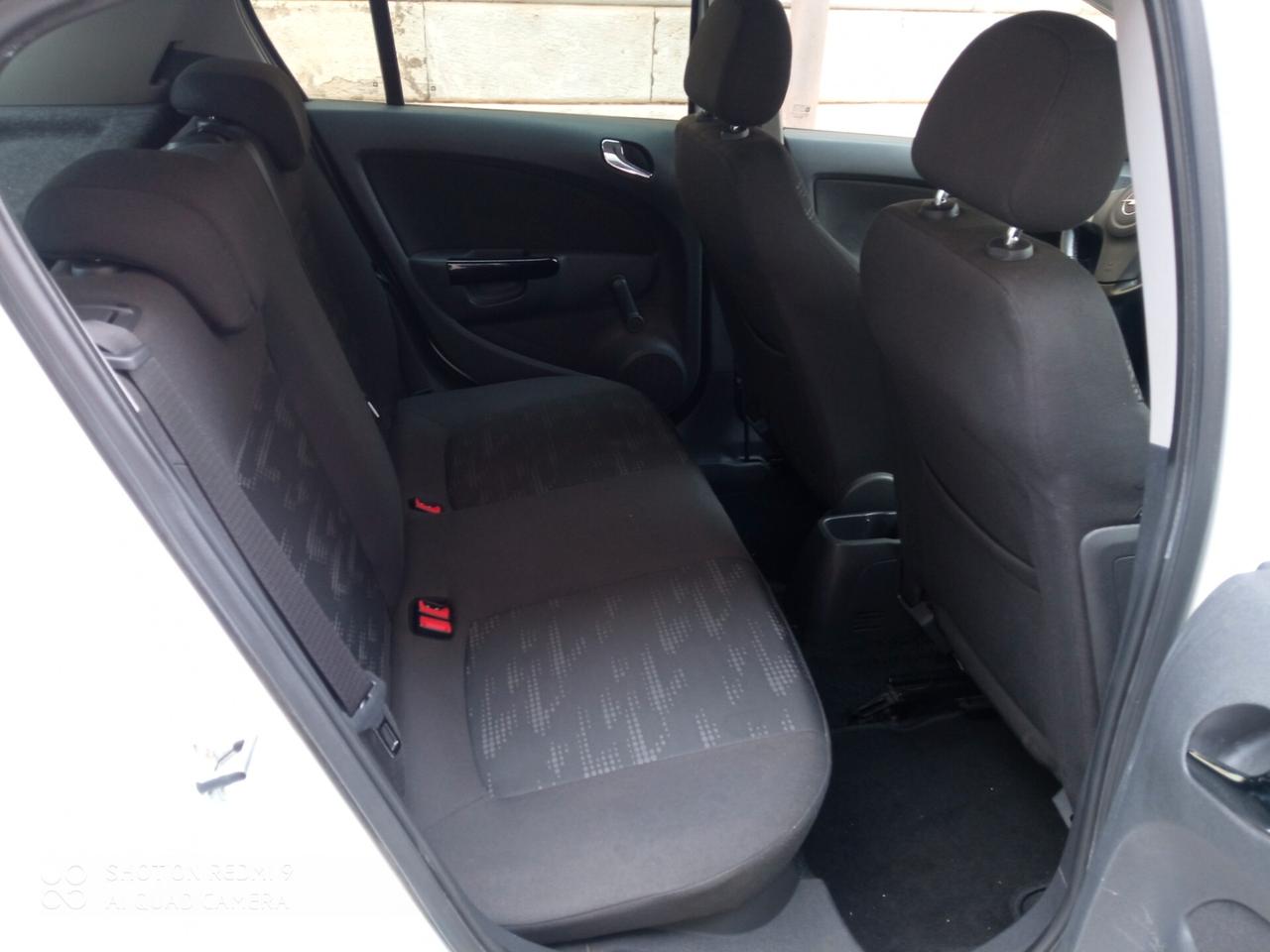 Opel Corsa 1.2 5 porte Cosmo