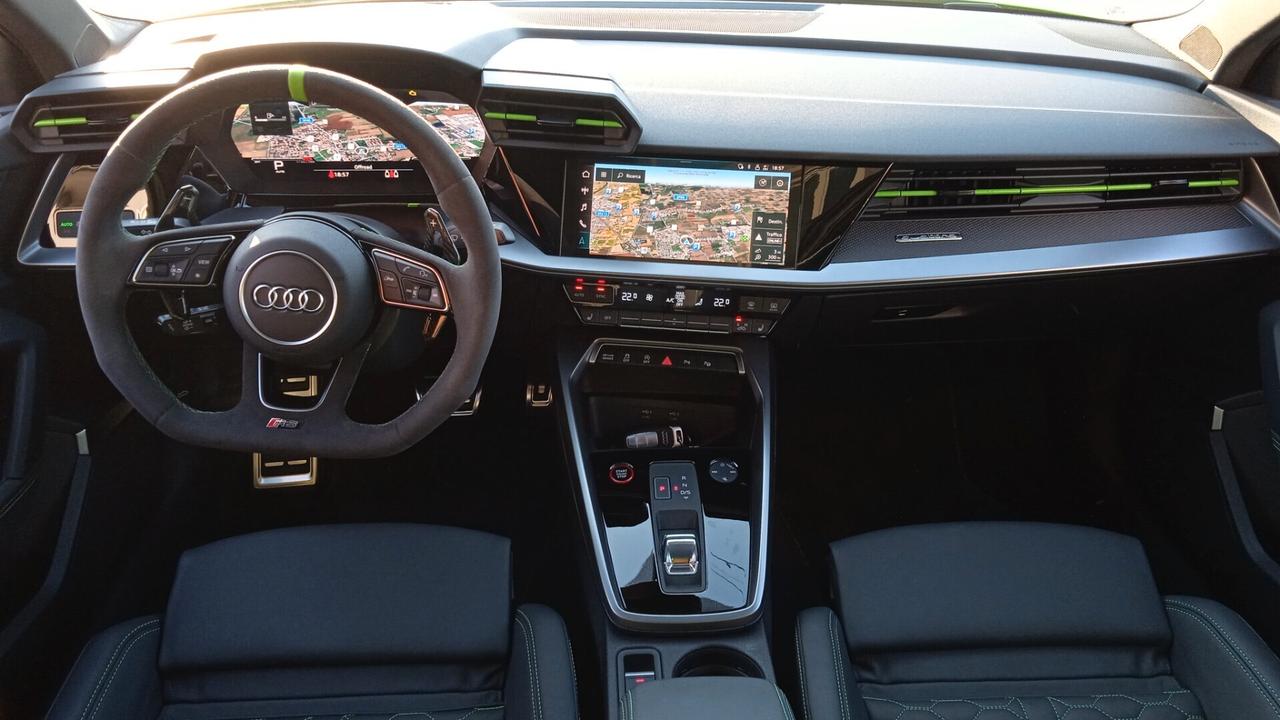 Audi A3 RS 3 TFSI quattro S tronic