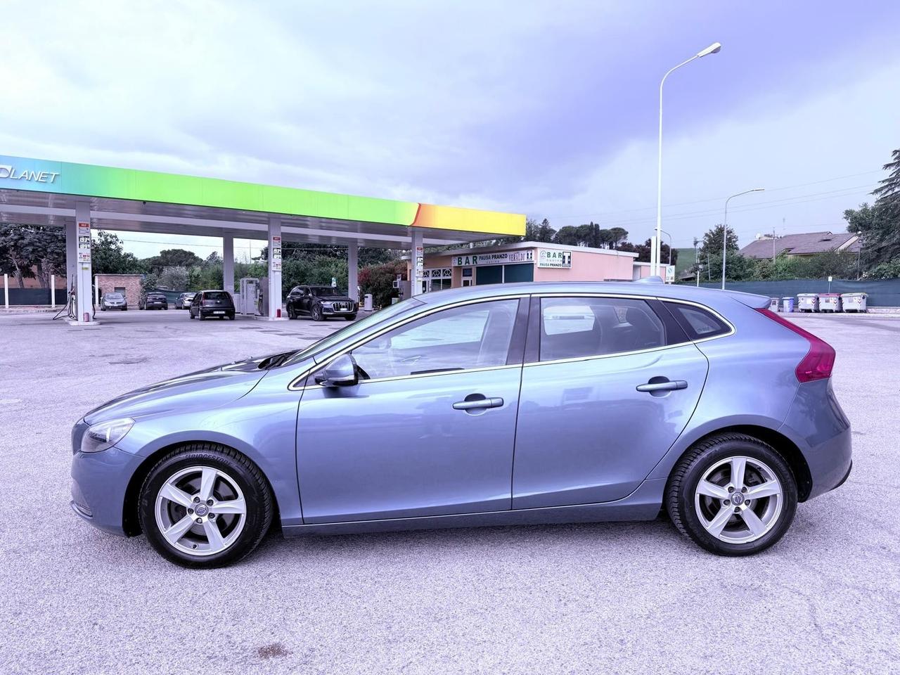Volvo V40 D2 1.6 Powershift Summum