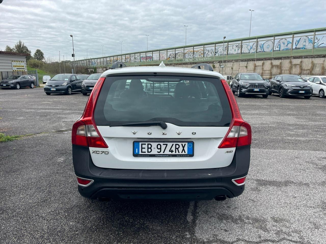 Volvo XC 70 D5 205CV AWD Geartronic Momentum