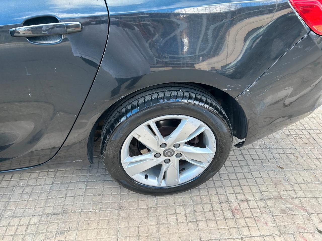 Opel Astra 1.7 CDTI 110CV 5 porte Cosmo